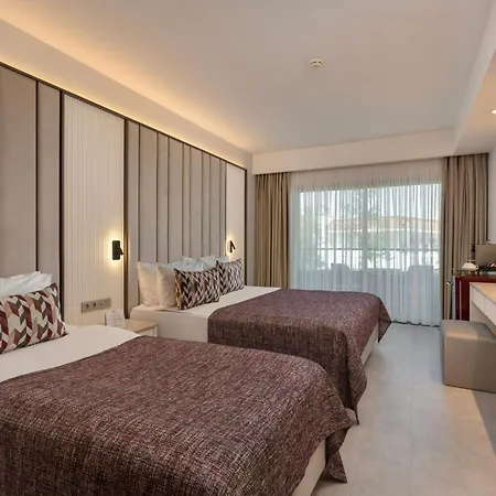호텔 Port Nature Luxury 5*