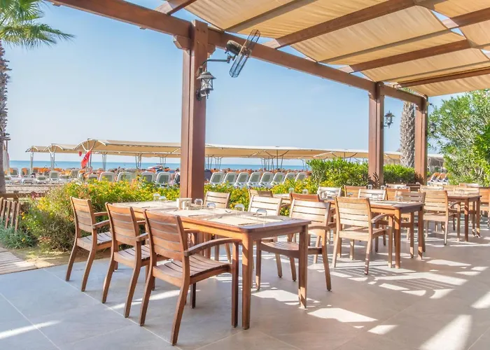 Отель Port Nature Luxury