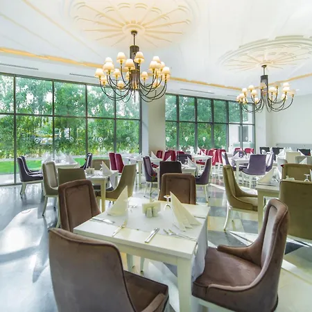 Hotel Port Nature Luxury 5*