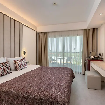 Port Nature Luxury 5*