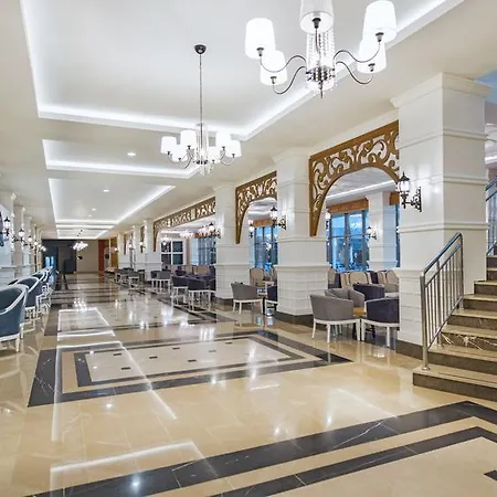 מלון Port Nature Luxury 5*